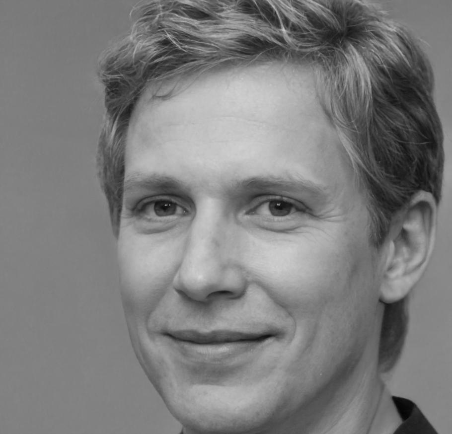 Retrato de Iñigo Larrauri, asesor financiero especializado